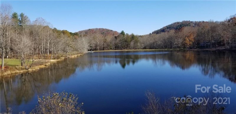 Property image 3 at 9999 Sandpiper Palisades Street, Hendersonville, NC 28791