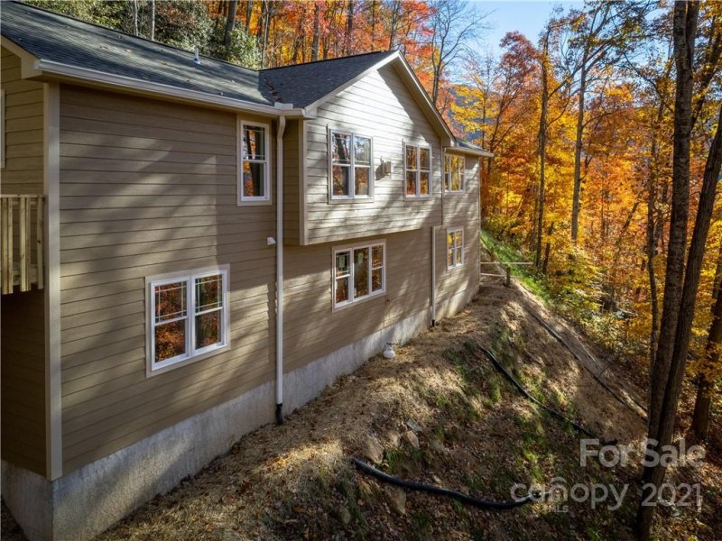 Property image 2 at 297 Triple Creek Drive, Clyde, NC 28721