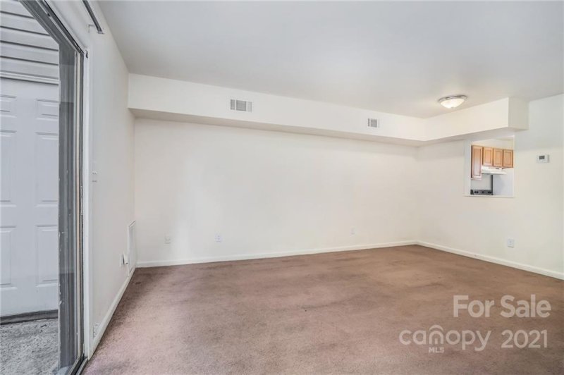 Property image 5 at 951 Hollywood Street, Charlotte, NC 28211