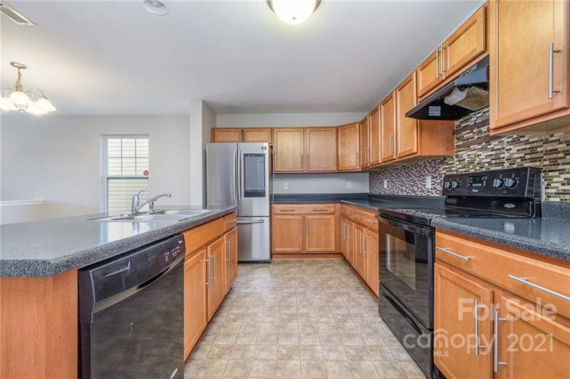 Property image 4 at 746 Mountain Quail Drive, Charlotte, NC 28216