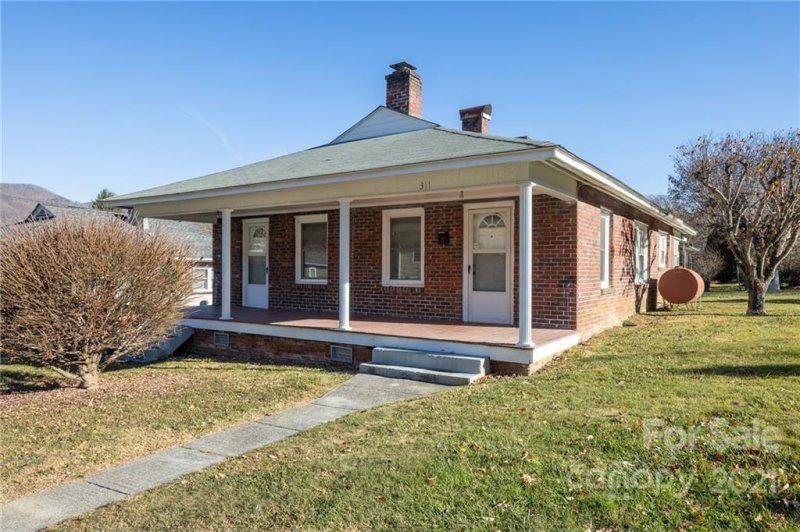 Property image 2 at 311 Dennis Street, Swannanoa, NC 28778