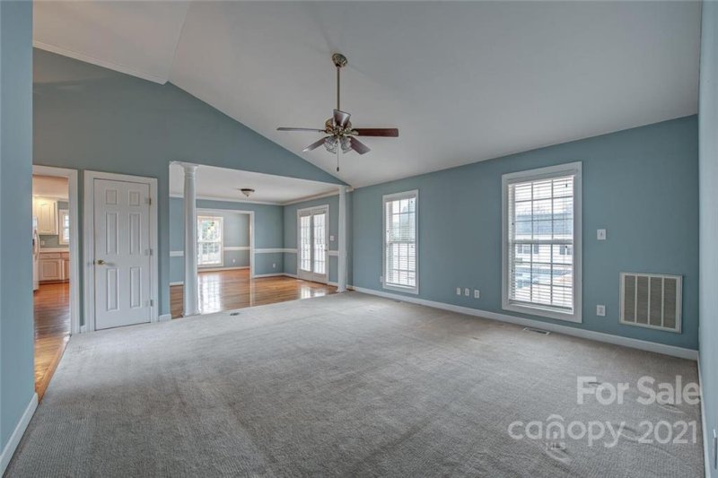 Property image 3 at 1034 Walnut Springs Court, Dallas, NC 28034