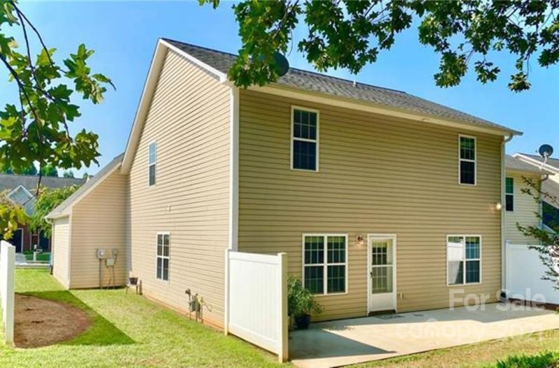 Property image 3 at 4730 Braxton Gate Lane, Hickory, NC 28602