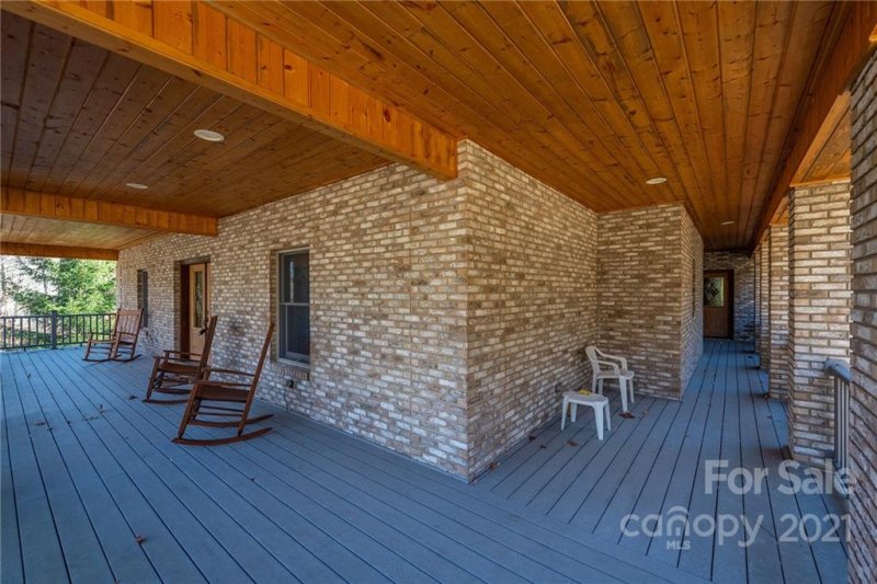 Property image 4 at 95 Saddle Brook Drive, Burnsville, NC 28714