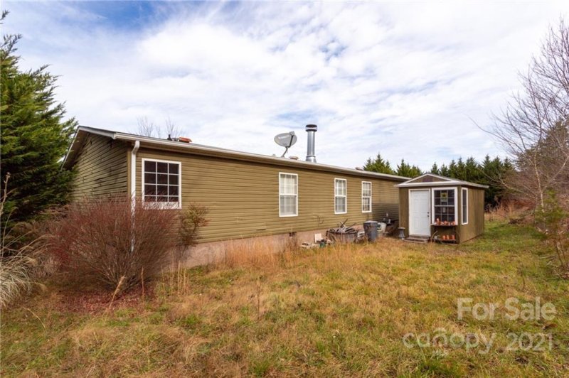 Property image 2 at 403 Golden Breeze Road, Swannanoa, NC 28778