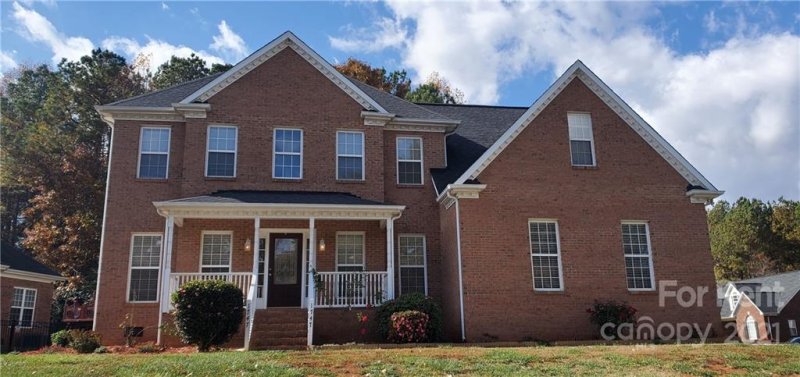 Property image 2 at 1747 Abbotsford Court, Gastonia, NC 28056