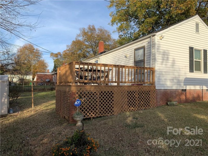 Property image 4 at 2101 Double Oaks Road, Charlotte, NC 28206