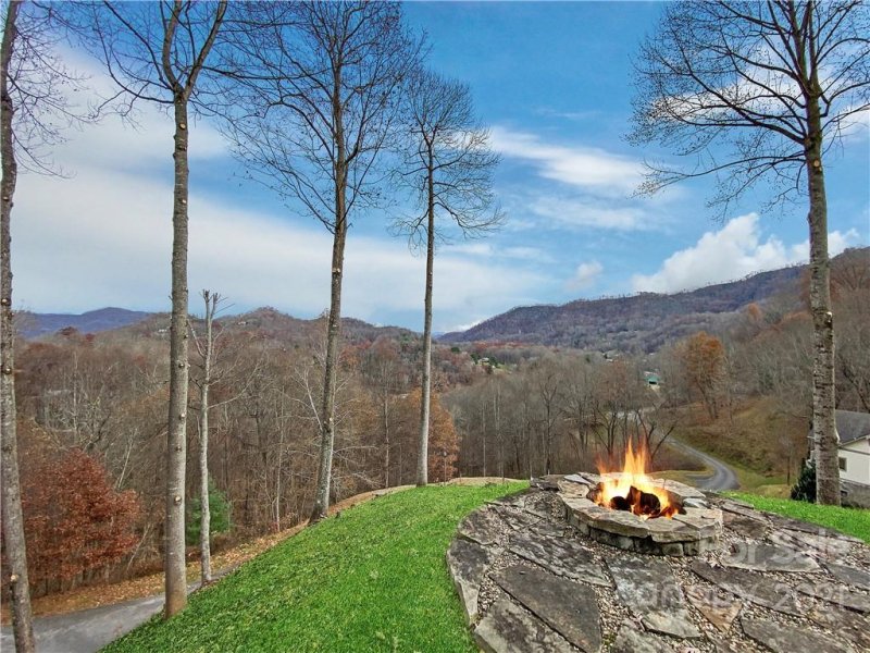 Property image 2 at 54 Braeburn Way, Waynesville, NC 28785