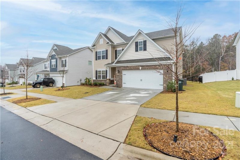 Property image 4 at 5509 Begonia Street, Gastonia, NC 28056