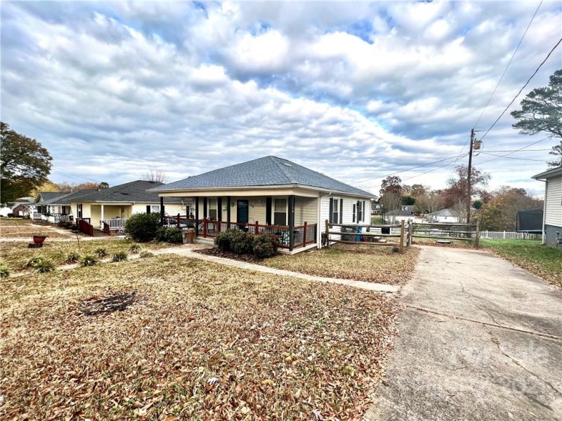 Property image 3 at 58 Burton Street, Belmont, NC 28012