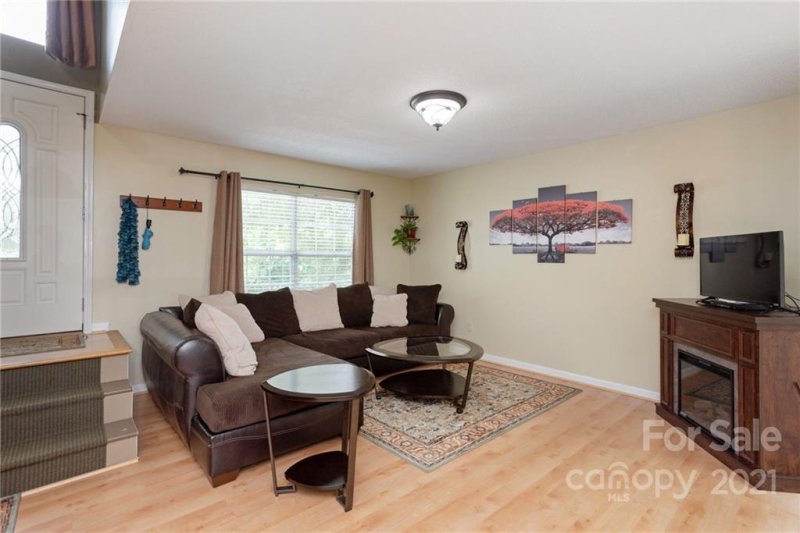 Property image 4 at 13 Tarragon Place, Flat Rock, NC 28731