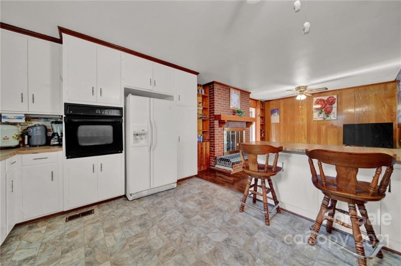 Property image 4 at 4727 Easthaven Drive, Charlotte, NC 28212