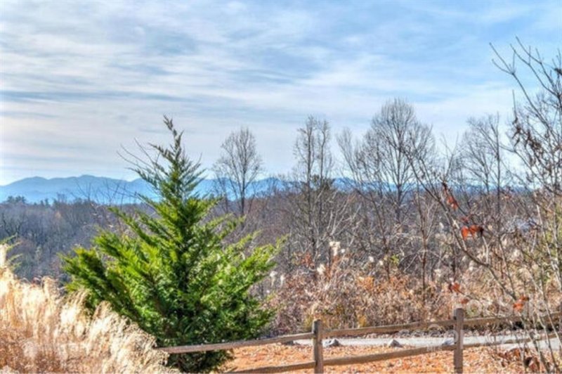 Property image 2 at 140 High Meadow Road, Mars Hill, NC 28754