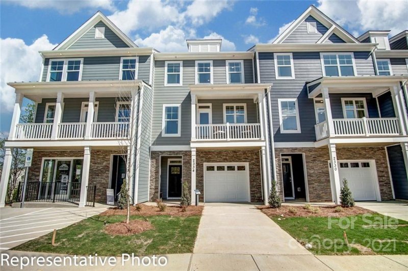 Property image 2 at 10459 Glenmere Creek Circle, Charlotte, NC 28262