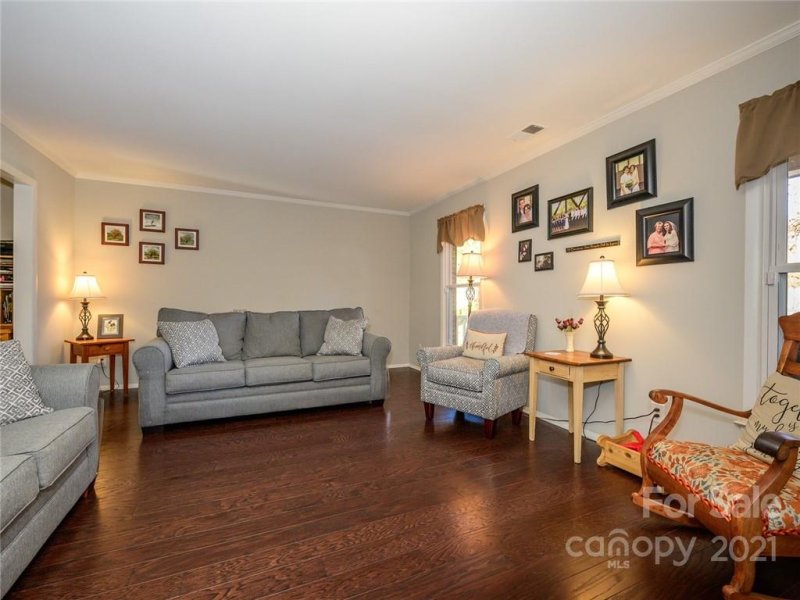 Property image 5 at 6205 Oak Glen Lane, Charlotte, NC 28277