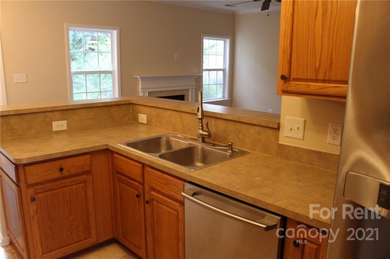 Property image 5 at 3410 Cole Mill Road, Charlotte, NC 28270