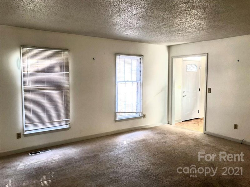 Property image 2 at 418 Kingsley Drive, Charlotte, NC 28270