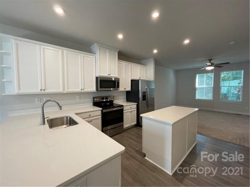 Property image 2 at 519 Old Mill Road, Charlotte, NC 28206