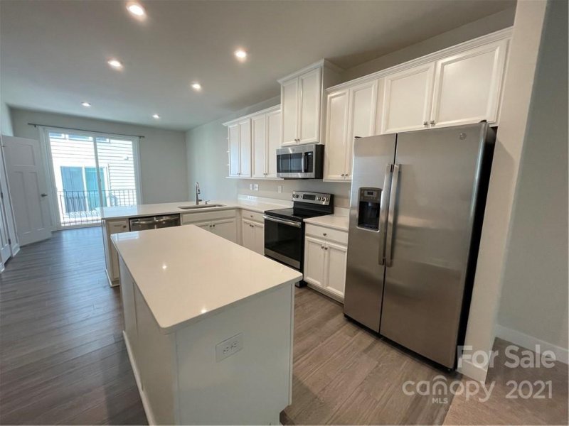 Property image 3 at 519 Old Mill Road, Charlotte, NC 28206