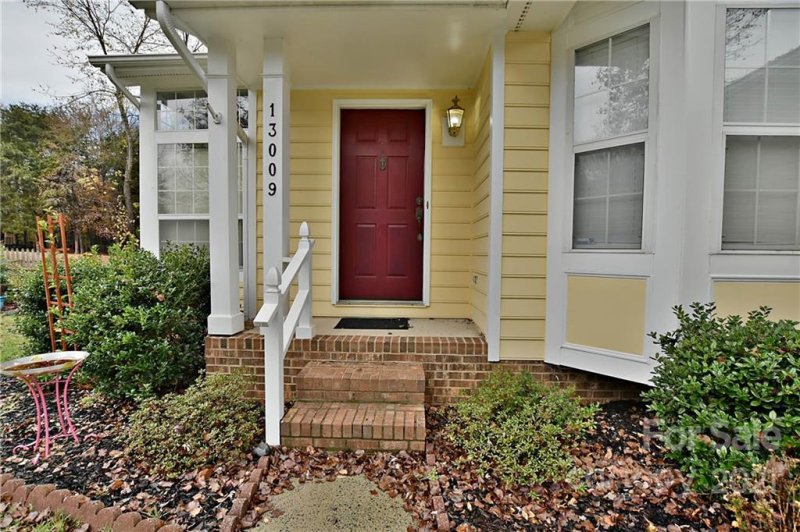 Property image 2 at 13009 Seascape Lane, Charlotte, NC 28278