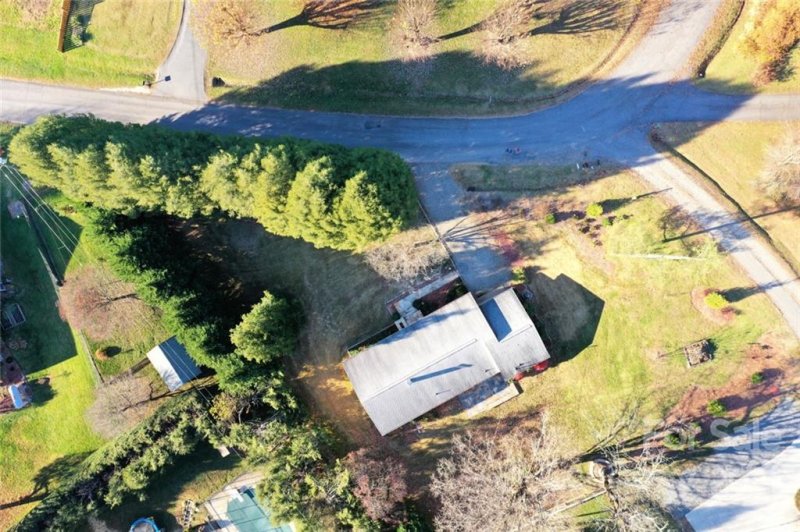 Property image 2 at 138 Rolling Green Drive, Sylva, NC 28779