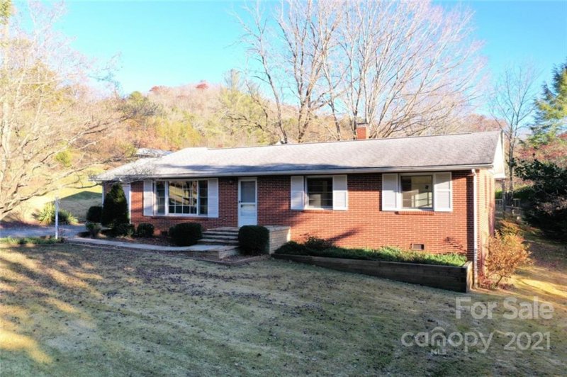 Property image 3 at 138 Rolling Green Drive, Sylva, NC 28779