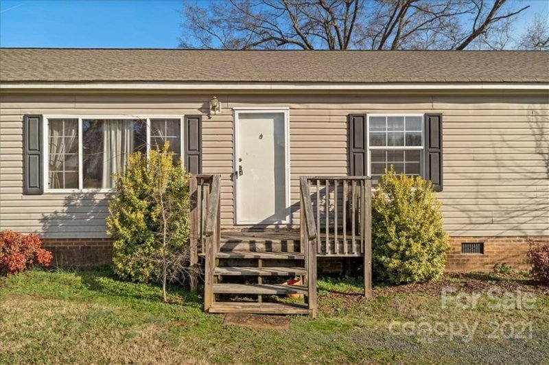 Property image 2 at 9771 Knightbridge Drive, Concord, NC 28025