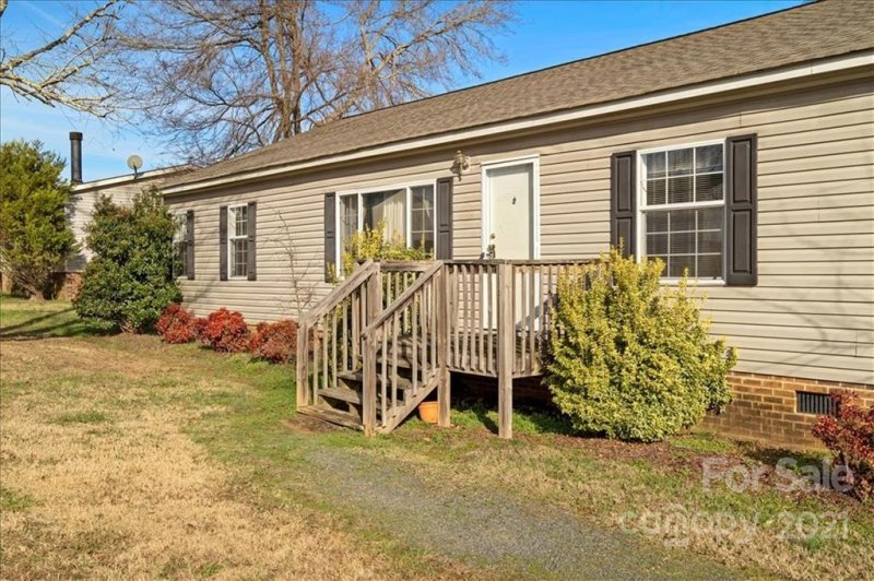 Property image 3 at 9771 Knightbridge Drive, Concord, NC 28025