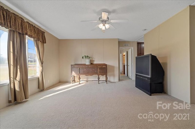 Property image 5 at 9771 Knightbridge Drive, Concord, NC 28025