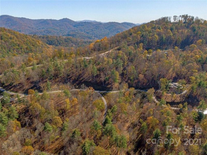 Property image 2 at 33 Bent Branch Lane, Asheville, NC 28804