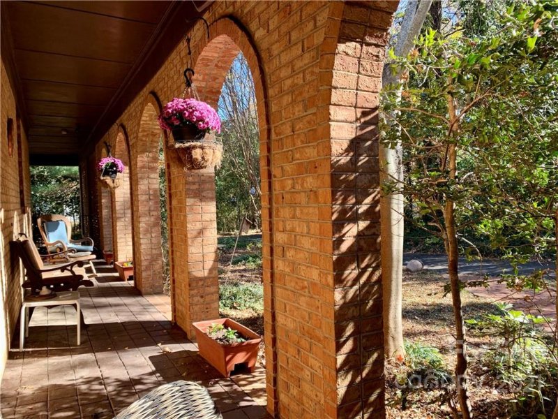 Property image 4 at 1701 Burtonwood Circle, Charlotte, NC 28212