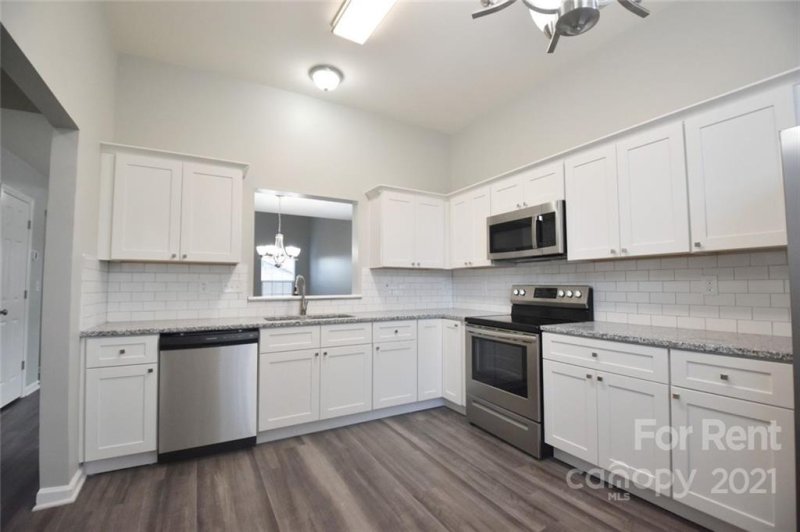 Property image 4 at 1461 Summer Coach Drive, Charlotte, NC 28216