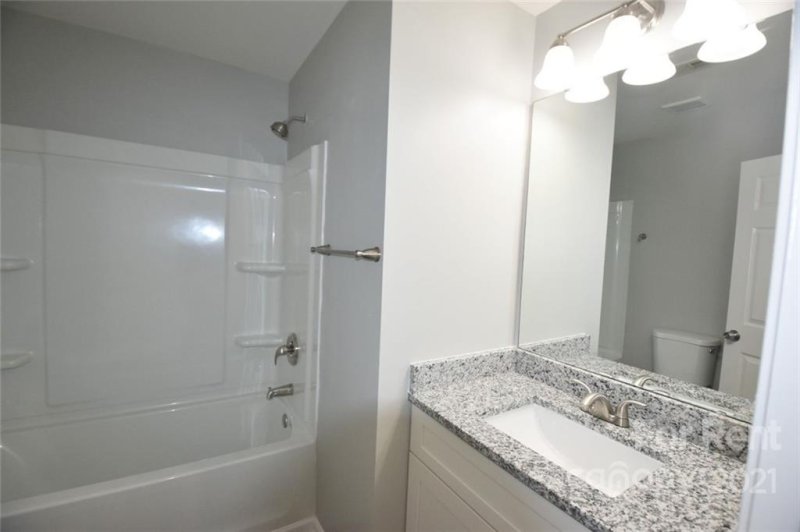 Property image 5 at 1461 Summer Coach Drive, Charlotte, NC 28216