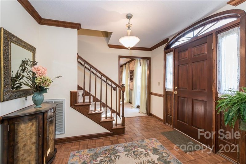 Property image 3 at 10509 South Hall Drive, Charlotte, NC 28270