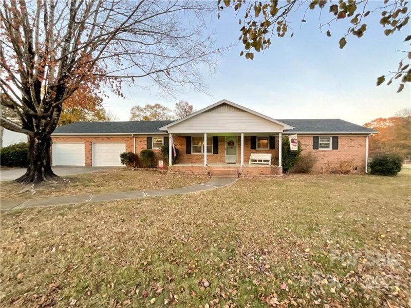 625 Catawba Circle