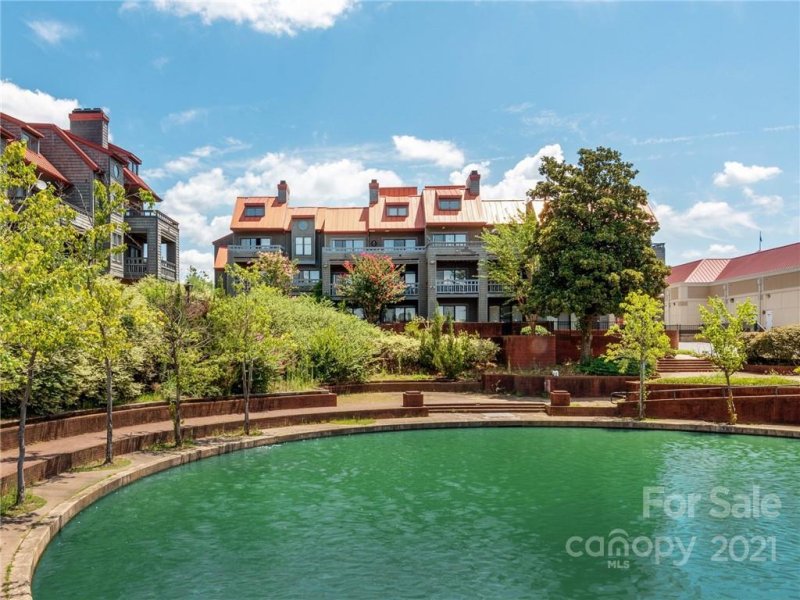 Property image 2 at 9025 J M Keynes Drive, Charlotte, NC 28262