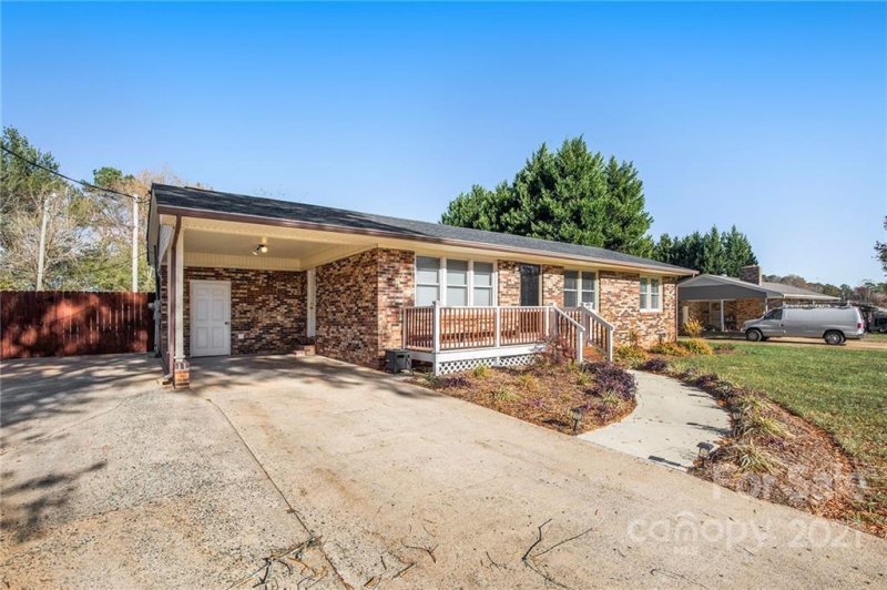 Property image 2 at 204 Lou Drive, Gastonia, NC 28052