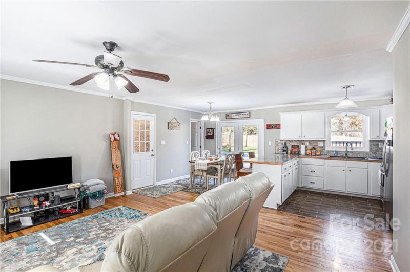 Property image 4 at 204 Lou Drive, Gastonia, NC 28052