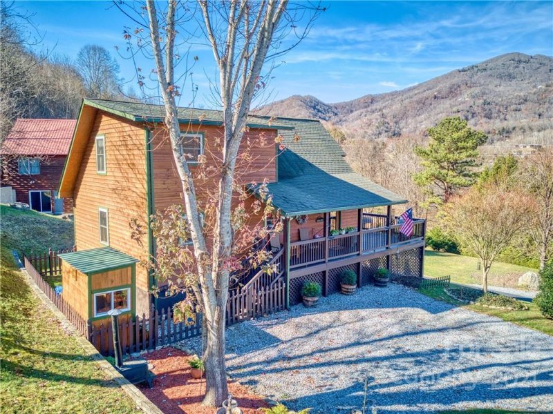 Property image 3 at 74 Appalachian Trail, Maggie Valley, NC 28751