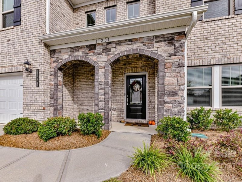 Property image 3 at 11201 Flenniken Court, Charlotte, NC 28277