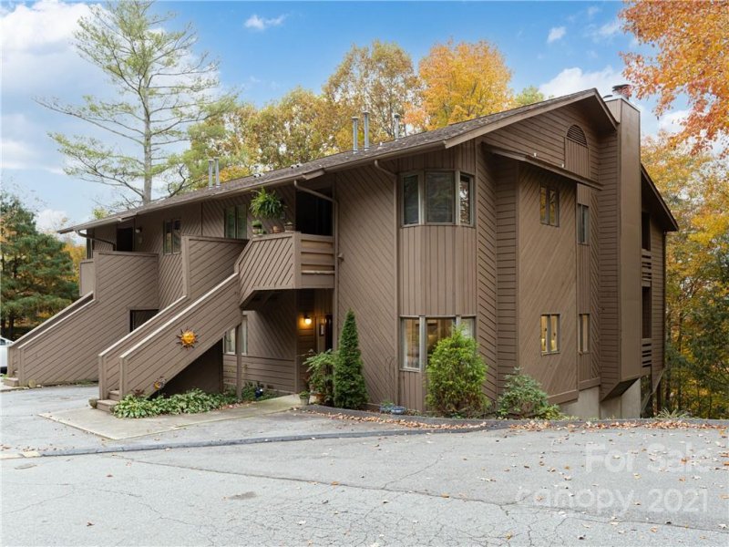 305 Piney Mountain Drive