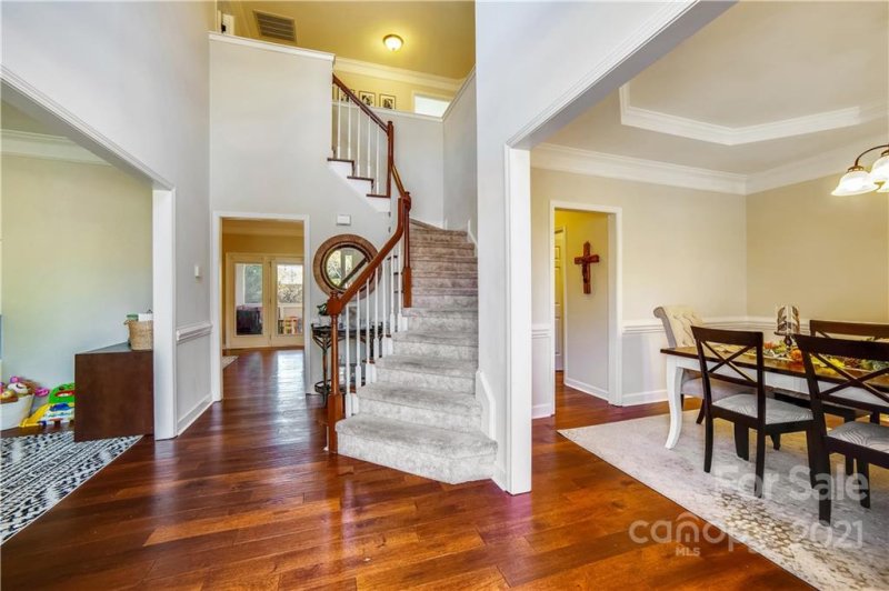 Property image 5 at 10901 Megwood Drive, Charlotte, NC 28277