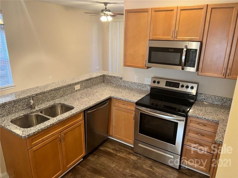 Property image 4 at 1306 Kenilworth Avenue, Charlotte, NC 28203