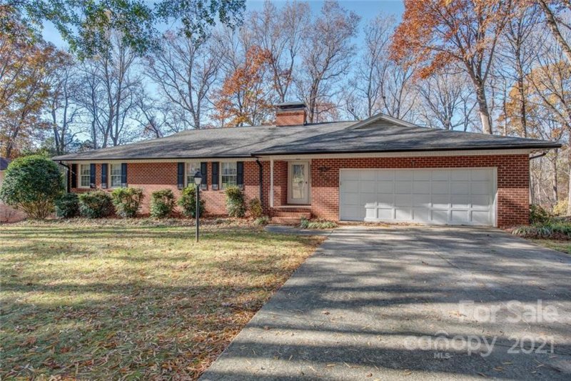 Property image 3 at 2404 Denise Drive, Gastonia, NC 28056