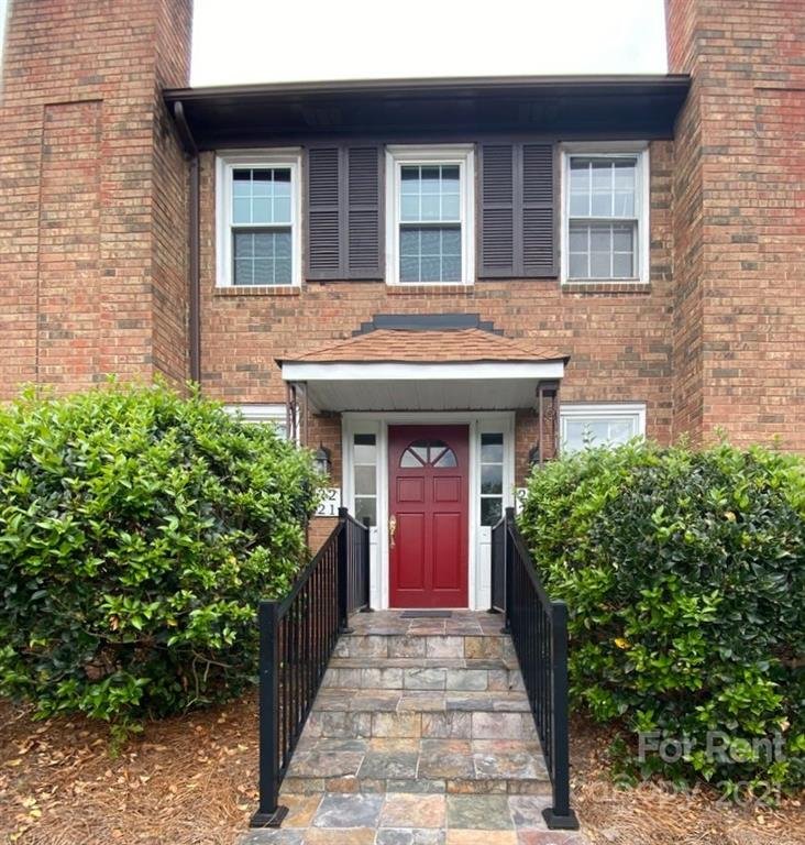 911 Nottingham Drive