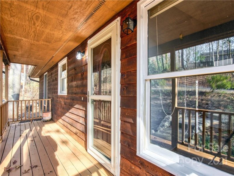 Property image 5 at 5 Patriots Drive, Asheville, NC 28805