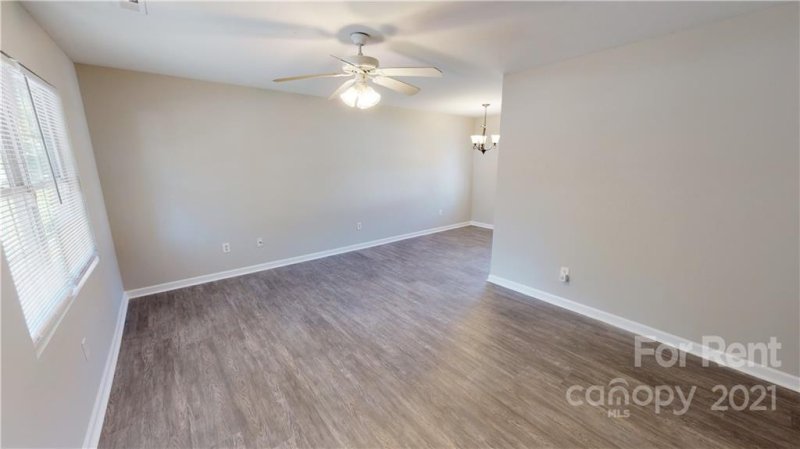 Property image 3 at 629 Kingville Drive, Charlotte, NC 28213