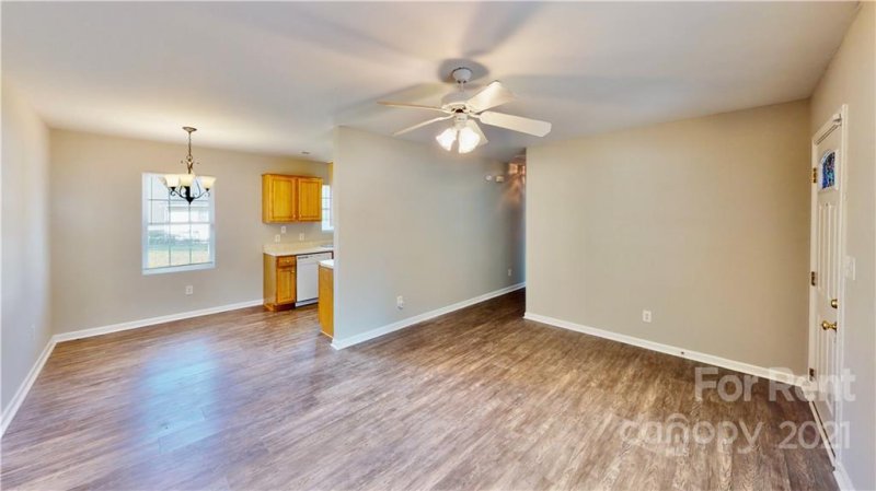 Property image 5 at 629 Kingville Drive, Charlotte, NC 28213