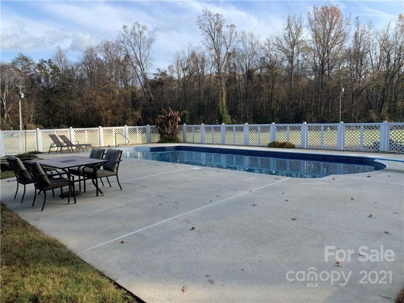 Property image 5 at 222 Cameron Drive, Kings Mountain, NC 28086