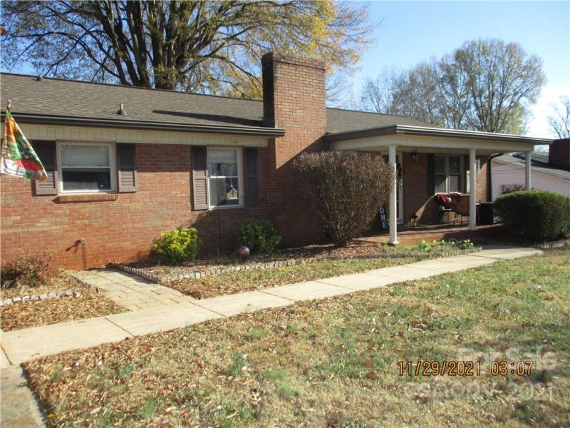 Property image 2 at 1204 Fulton Drive, Statesville, NC 28677